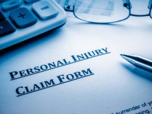 What is an expert witness in a personal injury claim