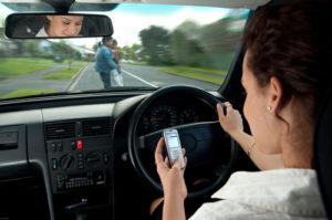How Our Need for Instant Gratification Creates Distractions While Driving